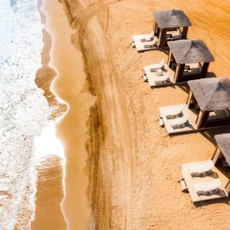 In Thalassa & Retreat דירה *