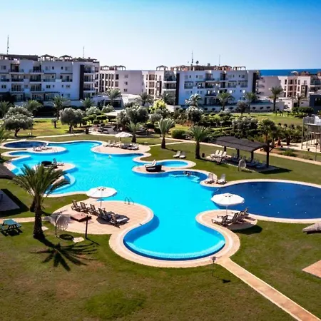In Thalassa & Retreat Apartament Vokolidha