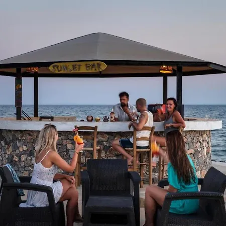 In Thalassa & Retreat * Vokolidha