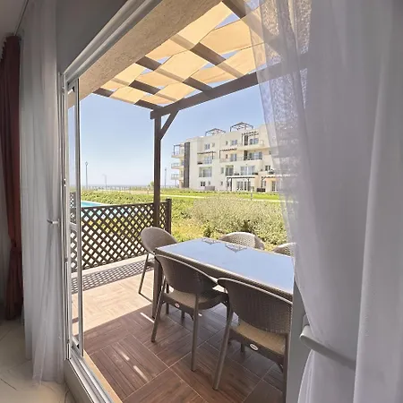 In Thalassa & Retreat * Vokolidha