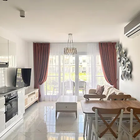 In Thalassa & Retreat Apartment