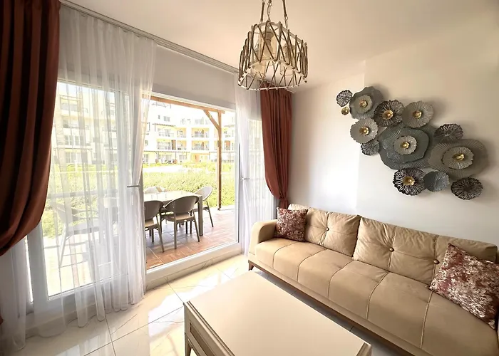 In Thalassa & Retreat Apartament Vokolidha