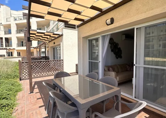 In Thalassa & Retreat *